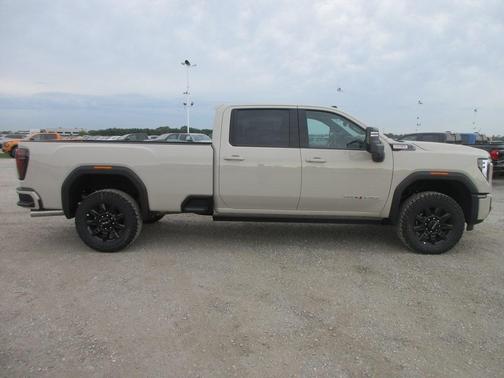 2026 GMC Sierra 3500 AT4