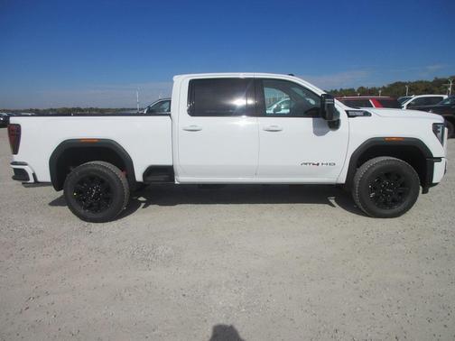 2026 GMC Sierra 2500 AT4