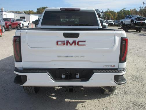 2026 GMC Sierra 2500 AT4