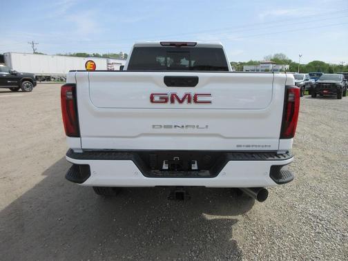 2025 GMC Sierra 3500 Denali