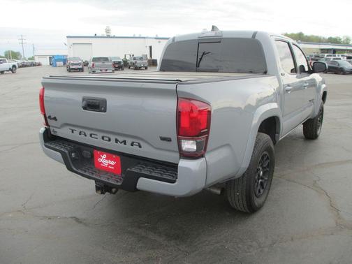 Cement 2021 Toyota Tacoma SR5