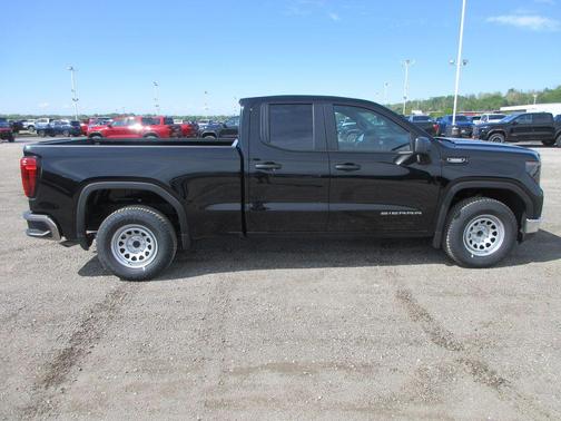 Onyx Black 2026 GMC Sierra 1500 Pro
