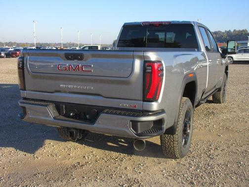 2026 GMC Sierra 3500 AT4