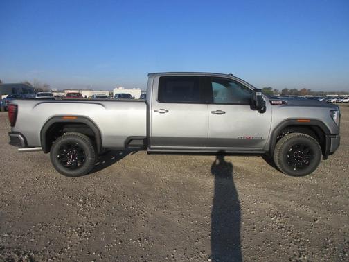 2026 GMC Sierra 3500 AT4