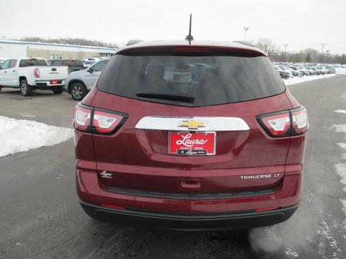 2017 Chevrolet Traverse 2LT
