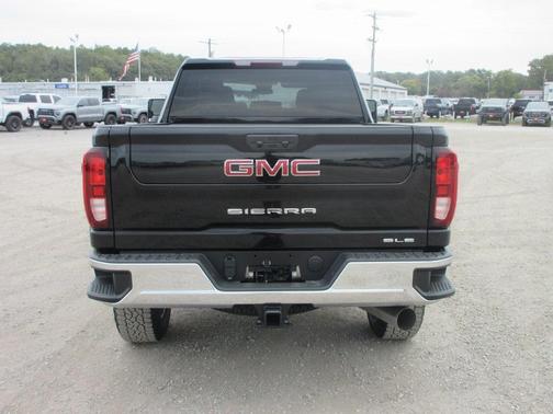 2026 GMC Sierra 2500 SLE