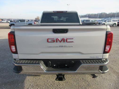 2026 GMC Sierra 2500 SLE