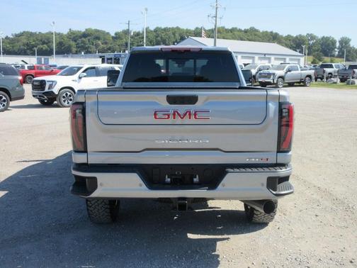 2025 GMC Sierra 3500 AT4