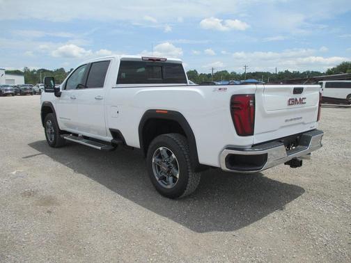 2025 GMC Sierra 3500 SLT
