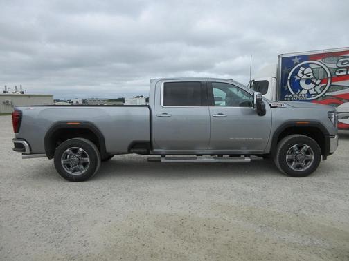 2025 GMC Sierra 3500 SLT