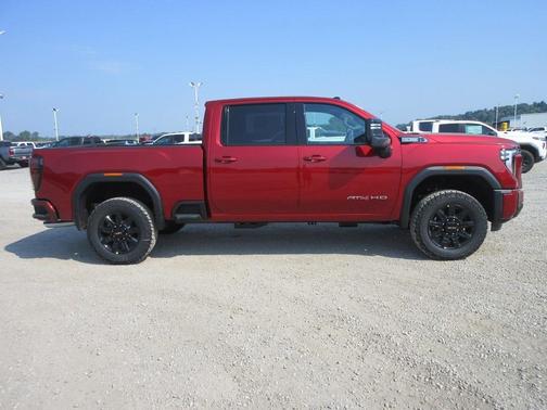2025 GMC Sierra 2500 AT4