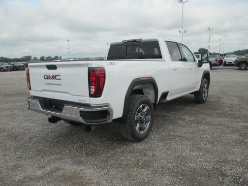 2025 GMC Sierra 2500 SLE