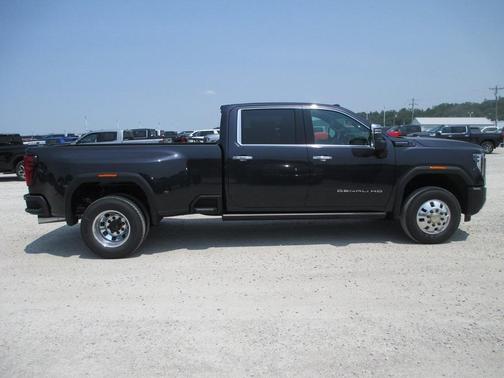 2025 GMC Sierra 3500 Denali Ultimate