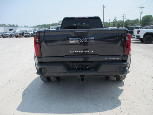 2025 GMC Sierra 3500 Denali Ultimate
