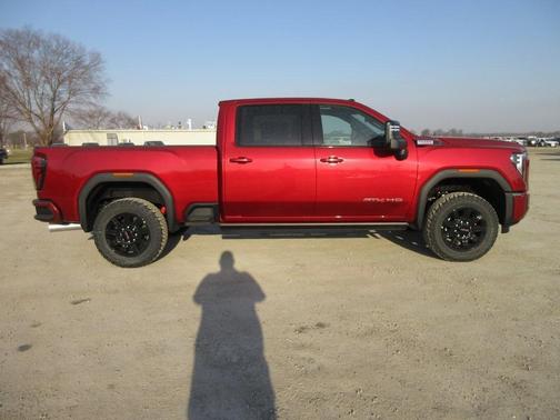 2025 GMC Sierra 2500 AT4