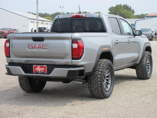 2025 GMC Canyon AT4
