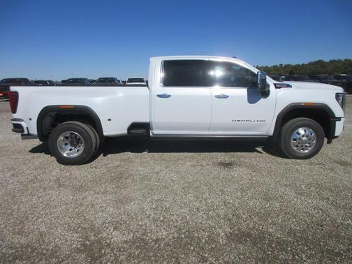 2026 GMC Sierra 3500 Denali