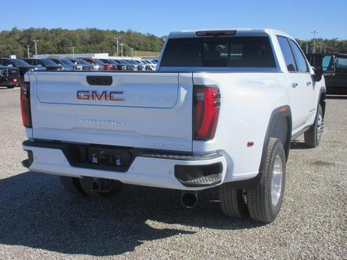 2026 GMC Sierra 3500 Denali