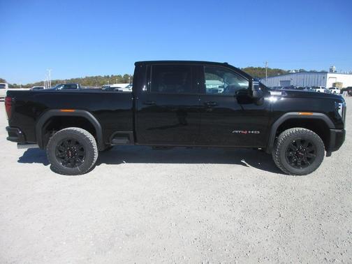 2026 GMC Sierra 3500 AT4