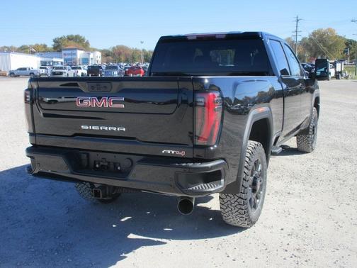 2026 GMC Sierra 3500 AT4