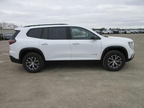 2025 GMC Acadia AT4