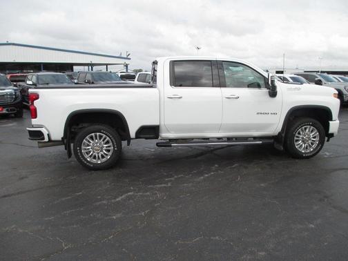 2022 Chevrolet Silverado 2500 High Country
