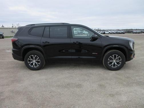 2025 GMC Acadia AT4