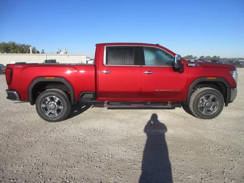 2026 GMC Sierra 2500 SLT