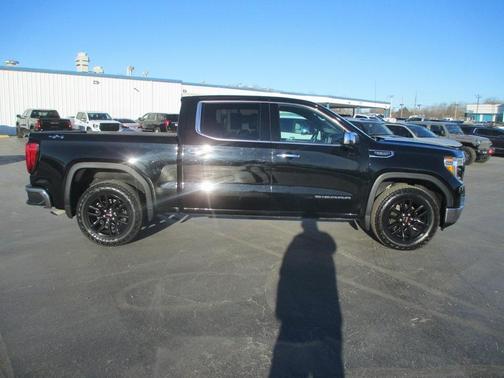 2022 GMC Sierra 1500 Limited SLT