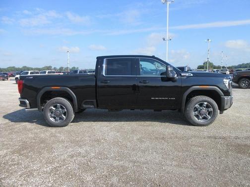 2025 GMC Sierra 2500 SLE