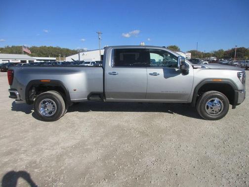 2026 GMC Sierra 3500 SLT