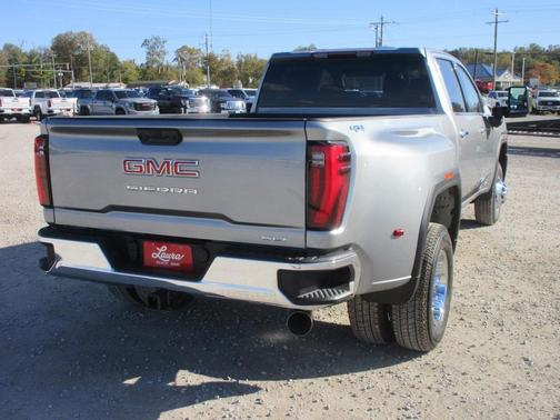 2026 GMC Sierra 3500 SLT