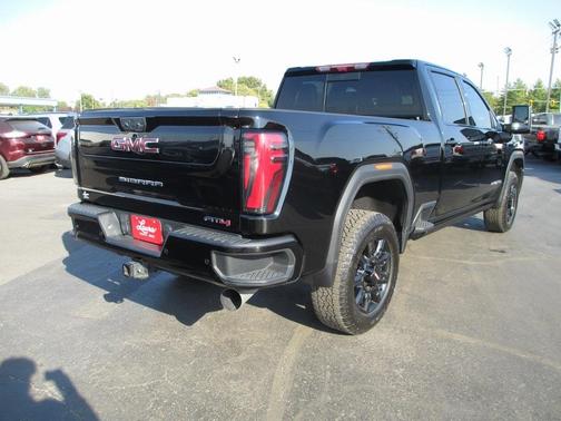 2024 GMC Sierra 2500 AT4
