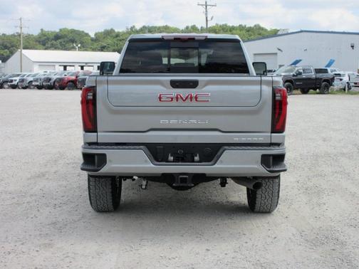 2025 GMC Sierra 2500 Denali