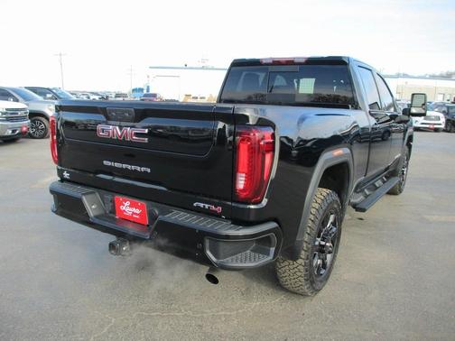 2022 GMC Sierra 2500 AT4