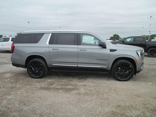 Sterling 2026 GMC Yukon XL Elevation