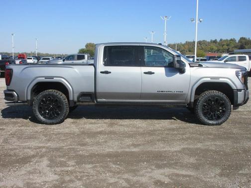 2025 GMC Sierra 2500 Denali