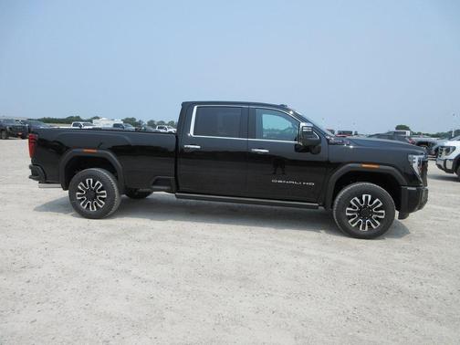 2025 GMC Sierra 3500 Denali Ultimate