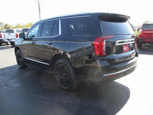 2022 GMC Yukon SLT