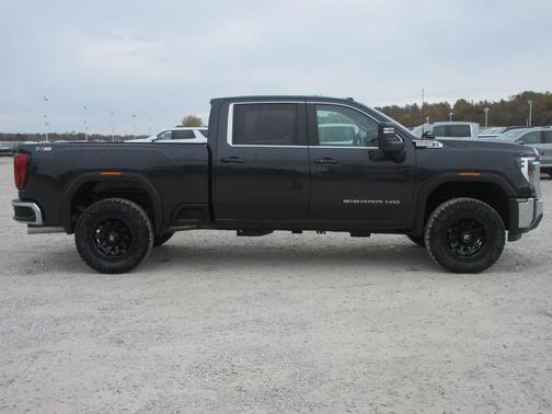 2026 GMC Sierra 2500 SLE
