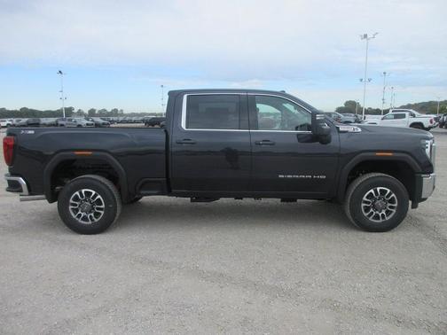 2026 GMC Sierra 2500 SLE