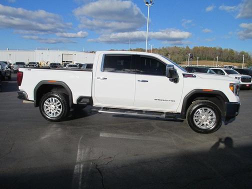 2022 GMC Sierra 2500 SLT