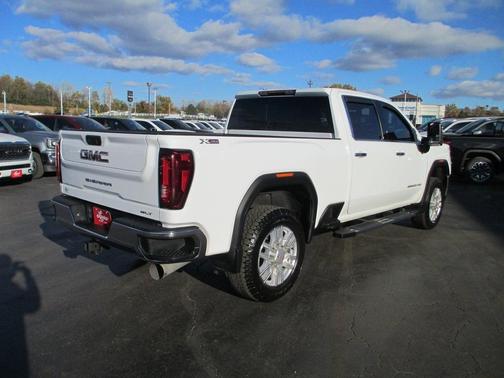 2022 GMC Sierra 2500 SLT
