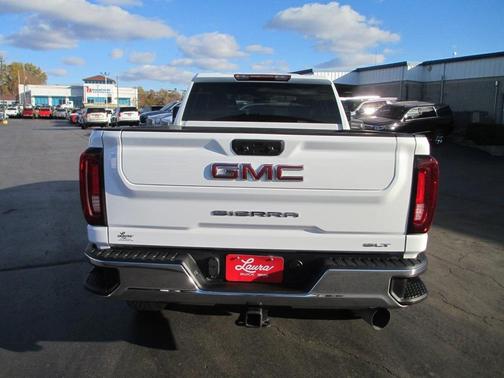 2022 GMC Sierra 2500 SLT