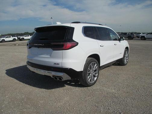 2025 GMC Acadia Denali