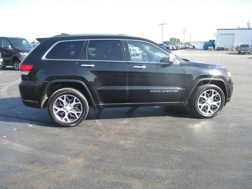 Diamond Black 2021 Jeep Grand Cherokee Limited