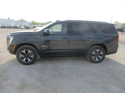 Midnight Pine 2026 GMC Yukon AT4