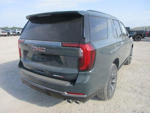 Midnight Pine 2026 GMC Yukon AT4