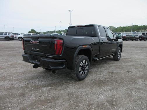 2025 GMC Sierra 3500 Denali