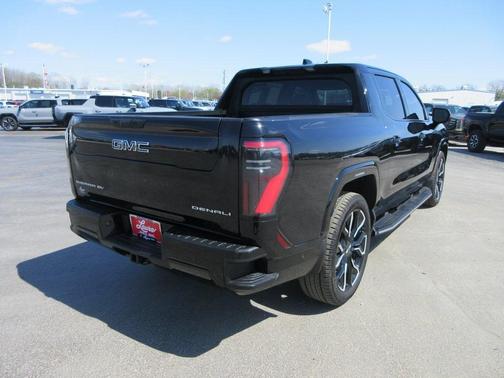 2025 GMC Sierra EV Denali
